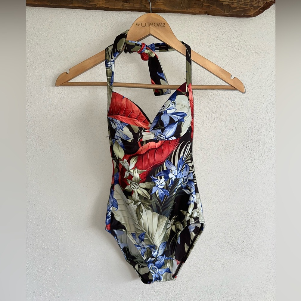 Tommy Bahama Halter Twist Front Floral One‎ Piece Swim Women’s Sz 4